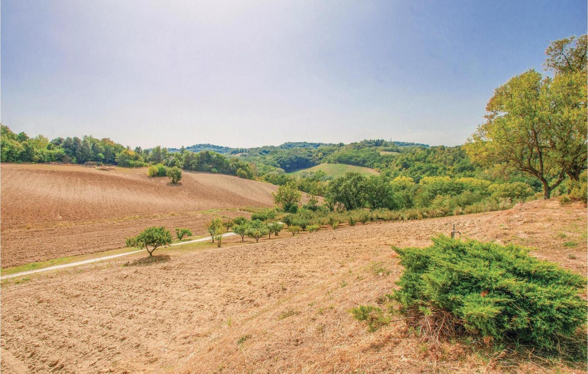 Strada Dei Condotti Pesaro Ngoại thất bức ảnh